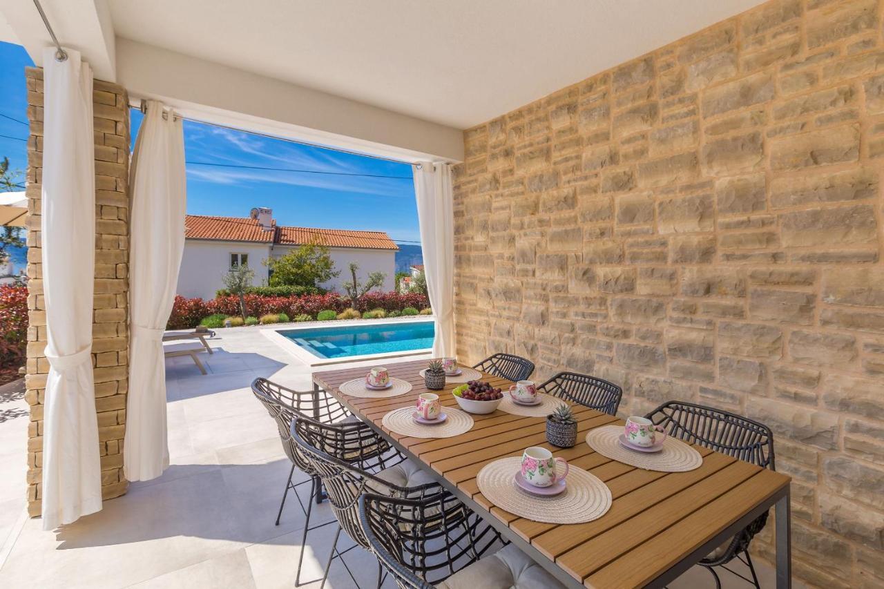 Holiday House Villa Andro Pinezići Buitenkant foto